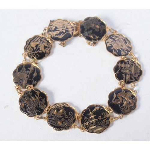 1368 - Vintage Sterling Japanese Amita Damascene Golden Inlay Scenic Bracelet.  6 cm internal diameter, wei... 