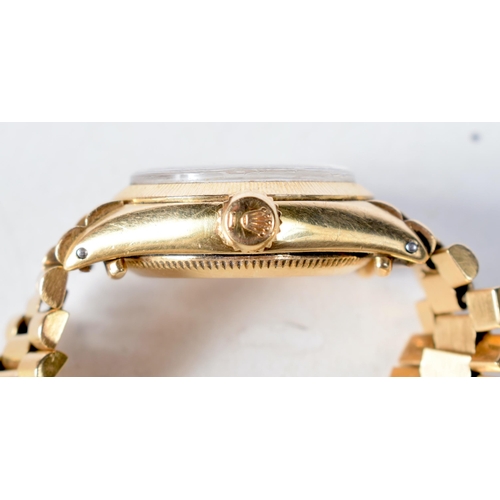 1376 - An 18 Carat Gold Ladies Rolex Oyster Perpetual Watch.  Stamped 750,  2.7cm dial incl crown, Running,... 