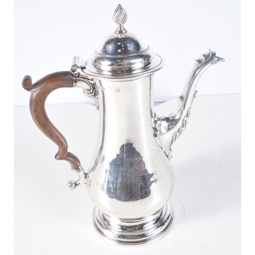 1388 - A Georgian Silver Coffee Pot Hallmarked London 1768.  25cm x 20 cm x 10.5 cm, weight 669g