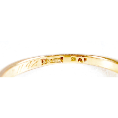 1432 - An Edwardian 15 Carat Gold Ring set with Seven Diamonds in original fitted Ring Box.  Stamped 652.  ... 