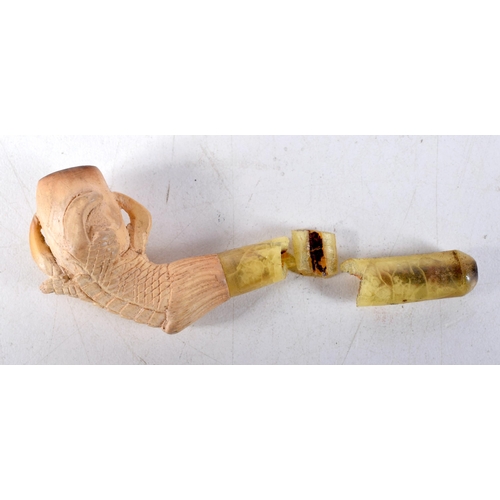 1445 - An Antique Cased Meerschaum Pipe, Bowl carved as a Claw with damaged Stem.  Case 8.5 cm x 3.6 cm