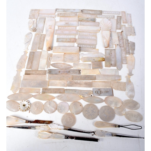 1449 - A Large Quantity of Mother of Pearl Gaming Counters and other MOP Items (qty)