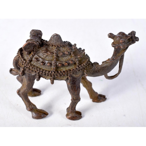 1464 - A Japanese Bronze Model of a Camel.  7.9cm x 5.5 cm x 2.8 cm, weight 131G