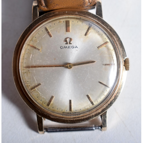 1465 - A Boxed Vintage Omega Wristwatch with papers.  Dial 3.2 cm incl crown, Thin, not running