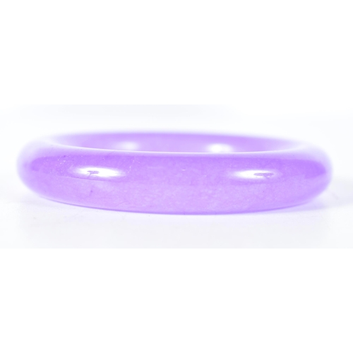 1571 - A Lavender Jade Bangle.  6 cm internal diameter, weight 89g