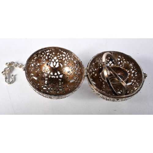 1612 - Hanging Incense Burner Ball with Chain.  5.8 cm diameter. weight 121.7g