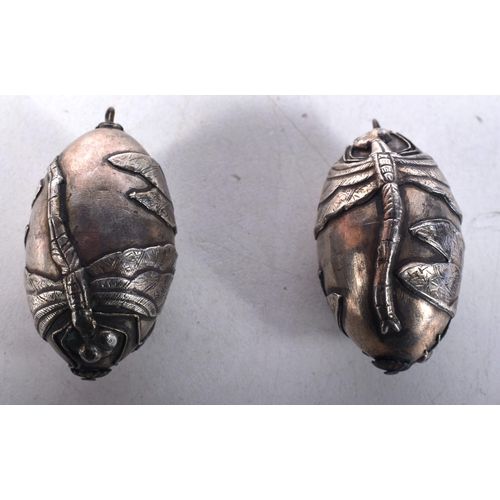 1615 - Two White Metal Egg Pendants.  4.5 cm x 2.6 cm, total weight 30.9g (2)