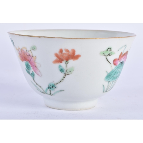 AN EARLY 20TH CENTURY CHINESE FAMILLE ROSE PORCELAIN TEABOWL Guangxu. 9 ...