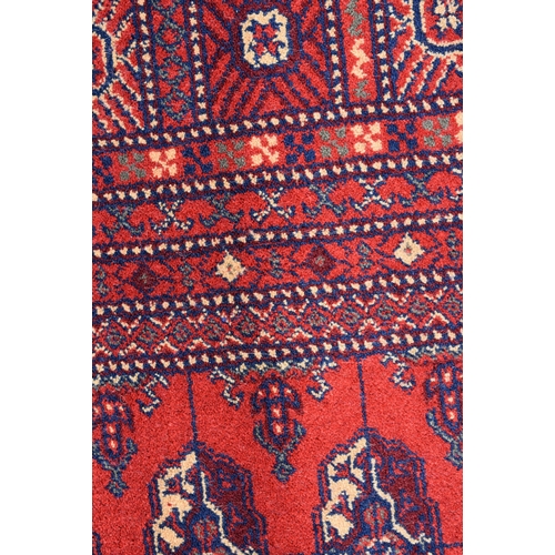 3990 - A Turkish Kirman rug 297 x 201 cm