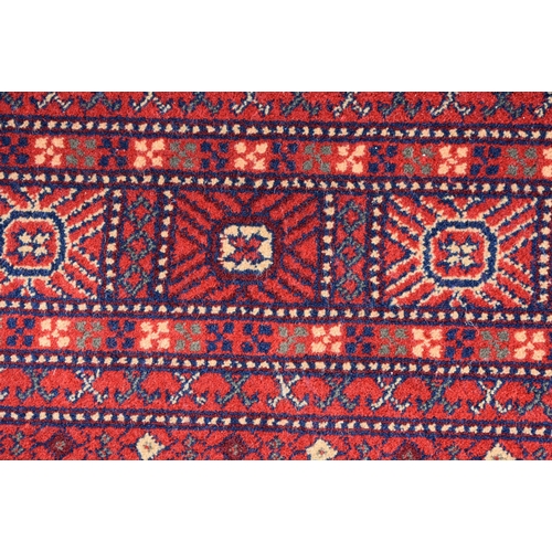 3990 - A Turkish Kirman rug 297 x 201 cm