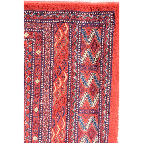 3992 - A Turkish Kirman rug 297 x 201 cm