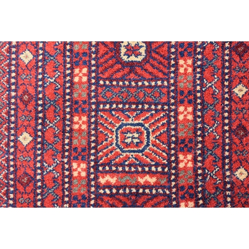 3992 - A Turkish Kirman rug 297 x 201 cm