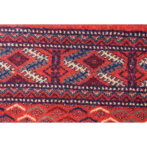 3992 - A Turkish Kirman rug 297 x 201 cm