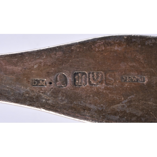 101 - A VERY LARGE EARLY 19TH CENTURY SCOTTISH SILVER LADLE. Edinburgh1824. 265 grams. 34 cm long.