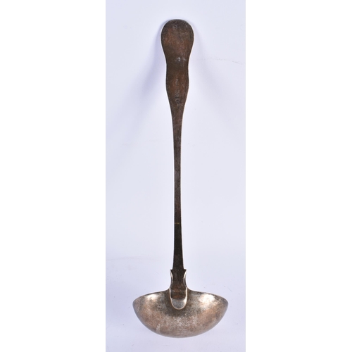 101 - A VERY LARGE EARLY 19TH CENTURY SCOTTISH SILVER LADLE. Edinburgh1824. 265 grams. 34 cm long.