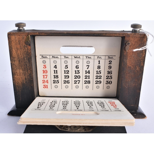 107 - AN ART DECO SILVER MOUNTED WOOD DESK STAND CALENDER. Birmingham 1930. 19 cm x 15 cm.