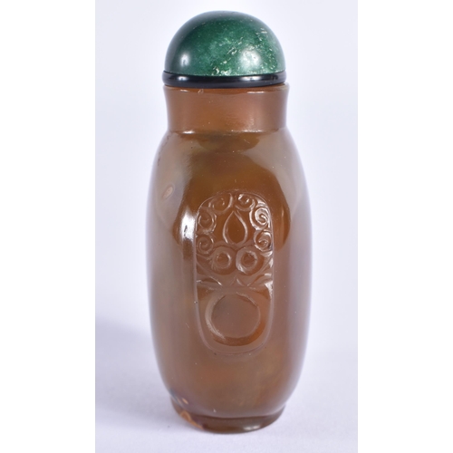 120 - A 19TH CENTURY CHINESE CARVED AGATE SNUFF BOTTLE Qing, with jade stopper. 7.5 cm x 5.5 cm.
