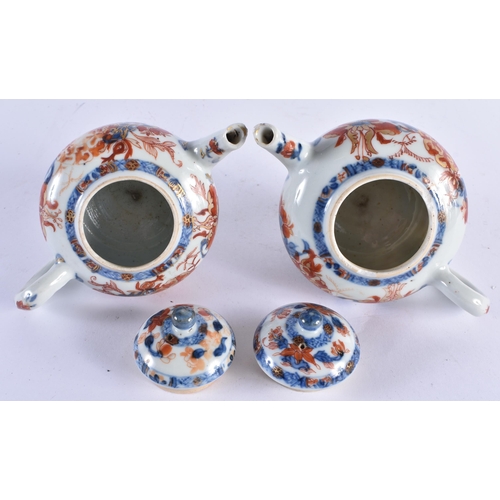 172 - A PAIR OF LATE 17TH/18TH CENTUTYR CHINESE IMARI BLUE AND WHITE PORCELAIN TEAPOTS AND COVERS Kangxi/Y... 