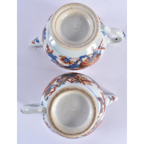 172 - A PAIR OF LATE 17TH/18TH CENTUTYR CHINESE IMARI BLUE AND WHITE PORCELAIN TEAPOTS AND COVERS Kangxi/Y... 