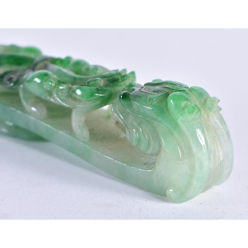 76 - A FINE 19TH CENTURY CHINESE CARVED JADEITE BELT HOOK Qing. 10 cm long.