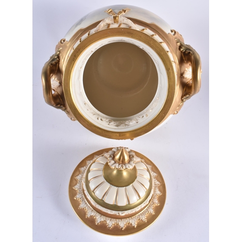 91 - A FINE LARGE ROYAL WORCESTER PORCELAIN POT POURRI AND COVER by John Stinton, beautifully painted wit... 