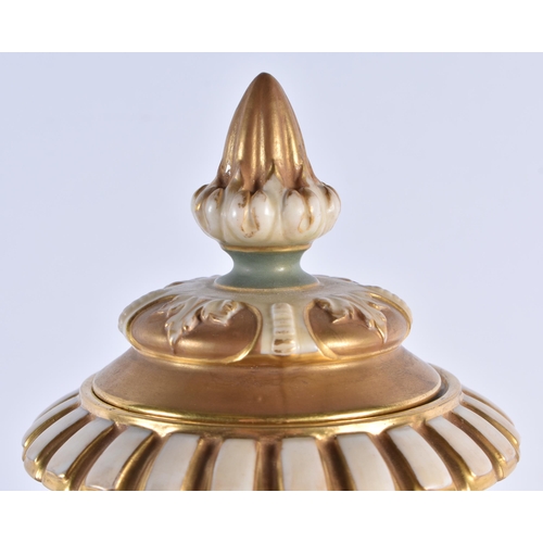 92 - A FINE LARGE ROYAL WORCESTER PORCELAIN TWIN HANDLED VASE AND COVER by John Stinton, painted with two... 