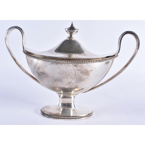 99 - A GEORGE III SILVER SAUCE TUREEN AND COVER with interesting Bishops Mitre crest. 560 grams. London 1... 