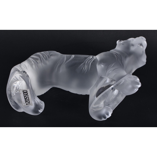 257 - A FRENCH LALIQUE GLASS TIGER. 12 cm x 8.25cm.