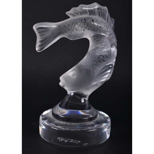 258 - A FRENCH LALIQUE GLASS FISH. 9.75 cm x 6 cm.