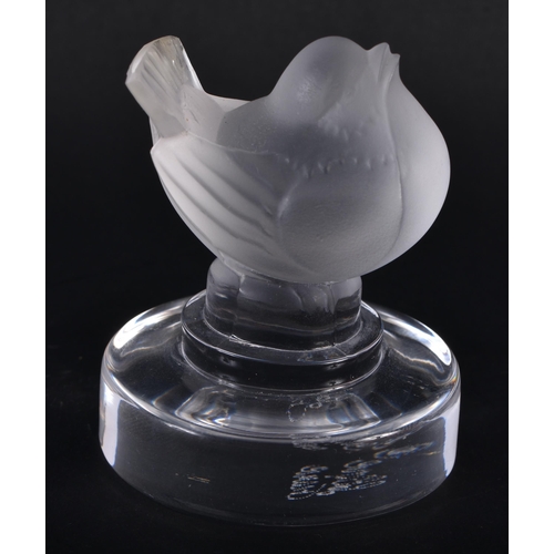 264 - A FRENCH LALIQUE GLASS BIRD FIGURE. 5.75 cm x 4.75 cm.