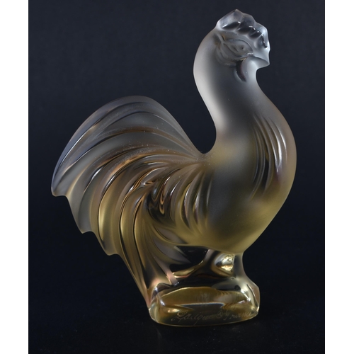 271 - A FRENCH LALIQUE GLASS COCKERELL. 7.5 cm x 6.25cm.