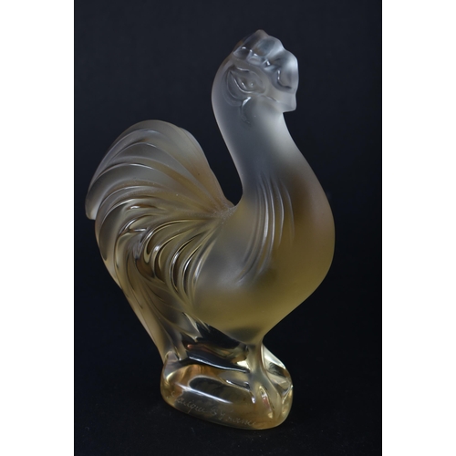 271 - A FRENCH LALIQUE GLASS COCKERELL. 7.5 cm x 6.25cm.