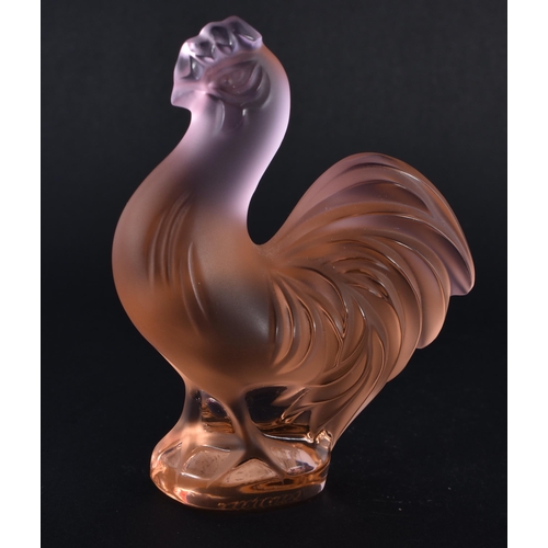 272 - A FRENCH LALIQUE GLASS COCKERELL. 7.5 cm x 5.75 cm.