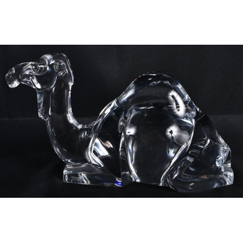 288 - A BACCARAT GLASS CAMEL. 22cm wide.