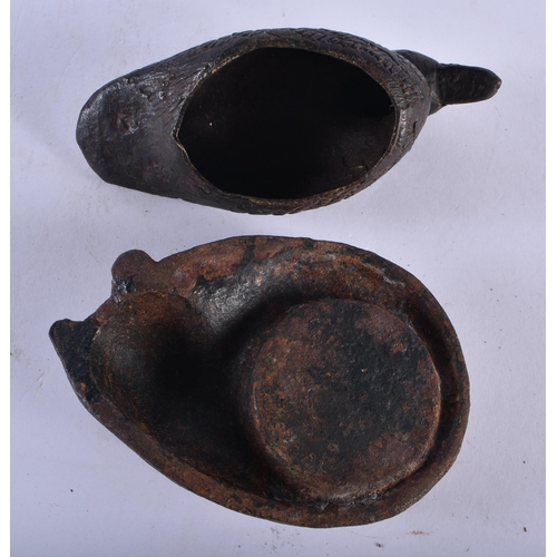 298 - A CAST IRON CAT ASHTRAY etc. (4)