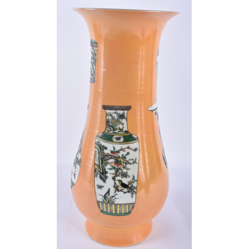 363 - A LARGE EARLY 20TH CENTURY CHINESE IMPERIAL YELLOW FAMILLE VERTE VASE Late Qing/Republic, bearing Yo... 