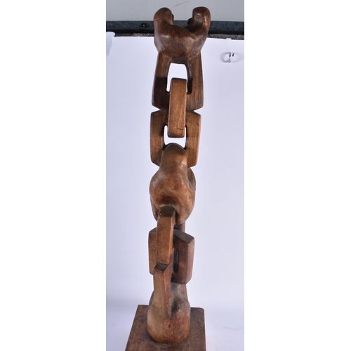 403 - English School (C1950) Wood Sculpture, Mid Century, Abstract chain link. 67 cm high.