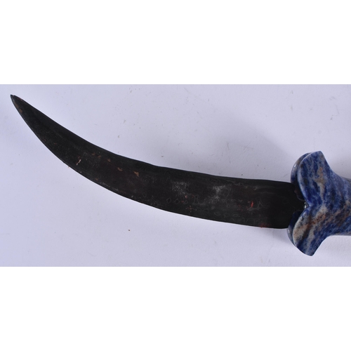 420 - A MIDDLE EASTERN CARVED LAPIS LAZULI BIRD HEAD HANDLES NIELLO DAGGER. 35 cm long.