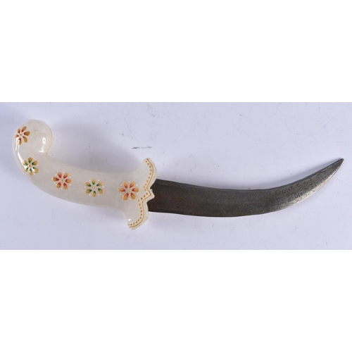 424 - A MIDDLE EASTERN CARVED WHITE HARDSTONE NIELLO DAGGER. 35 cm long.