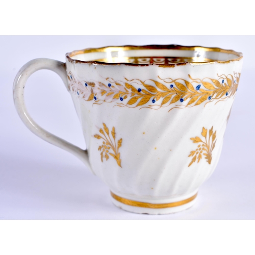 4 - A LATE 18TH/19TH CENTURY CHAMBERLAINS WORCESTER ARMORIAL CUP AND SAUCER painted with two love birds.... 