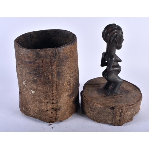 455 - AN AFRICAN TRIBAL CARVED WOOD AND HIDE FERTILITY BOX AND COVER. 37 cm high.