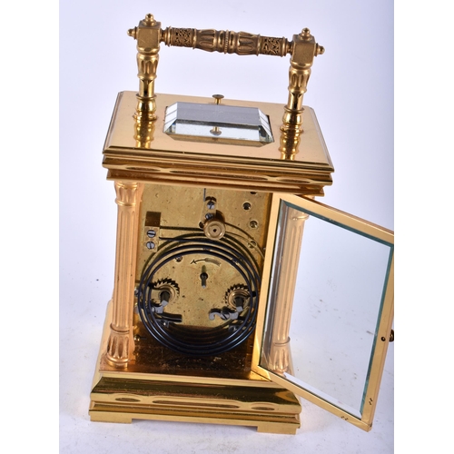 515 - AN ANTIQUE REPEATING BRASS CARRIAGE CLOCK retailed by Mackay Bros of Dundee. 19.5 cm high inc handle... 