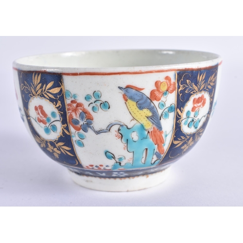 53 - AN 18TH CENTURY WORCESTER TEACUP AND SAUCER painted with the Sir Joshua Reynolds pattern. 11.5 cm di... 