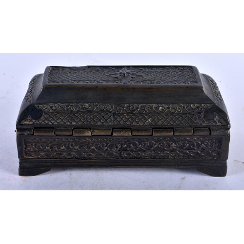 534 - AN ANTIQUE MIDDLE EASTERN PERSIAN BRONZE BOX. 17 cm x 9 cm.