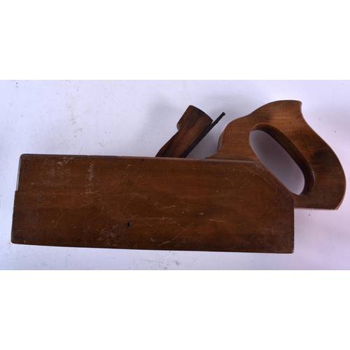 541 - FOUR ANTIQUE WOODEN PLANES. Largest 30 cm wide. (4)