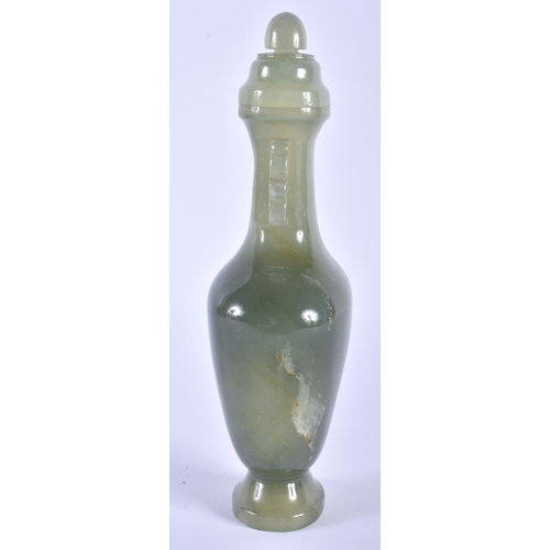 568 - A FINE LATE 19TH CENTURY CHINESE CARVED JADE TWIN HANDLED VASE AND COVER Late Qing. 21 cm x 8 cm.