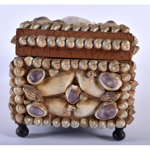 575 - A VICTORIAN SHELL WORK COUNTRY HOUSE CASKET. 30 cm x 12 cm.