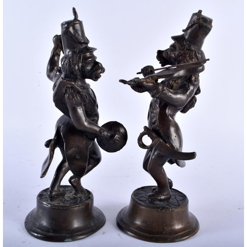 641 - A PAIR OF CONTINENTAL BRONZE MONKEY ORCHESTRAL FIGURES. 22cm high.