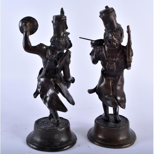 641 - A PAIR OF CONTINENTAL BRONZE MONKEY ORCHESTRAL FIGURES. 22cm high.