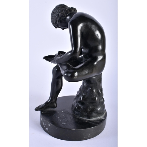 644 - A 19TH CENTURY ITALIAN BRONZE GRAND TOUR FIGURE OF A THORN PICKER. 21.5 cm high.